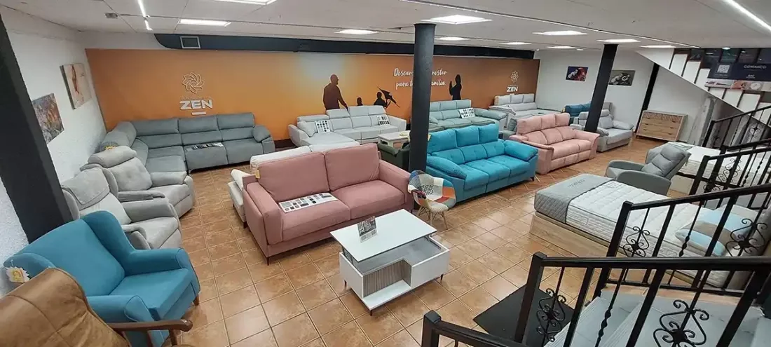 Gran almacén de muebles