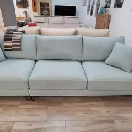 sofas con tejidos antimanchas en colores neutros