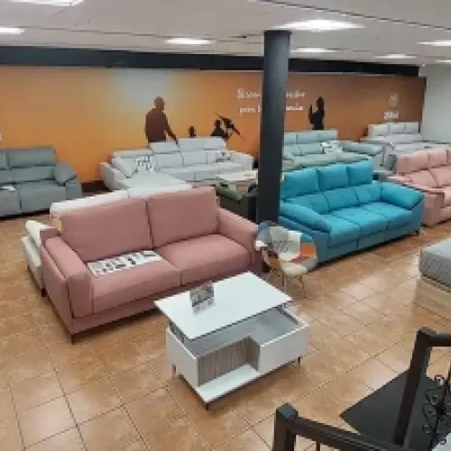 Gran almacén de muebles